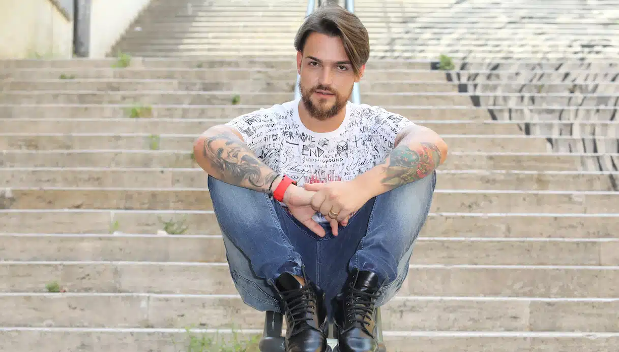 "Valerio Scanu oggi: nuovo lavoro, il dramma del padre e la lite con Maria De Filippi